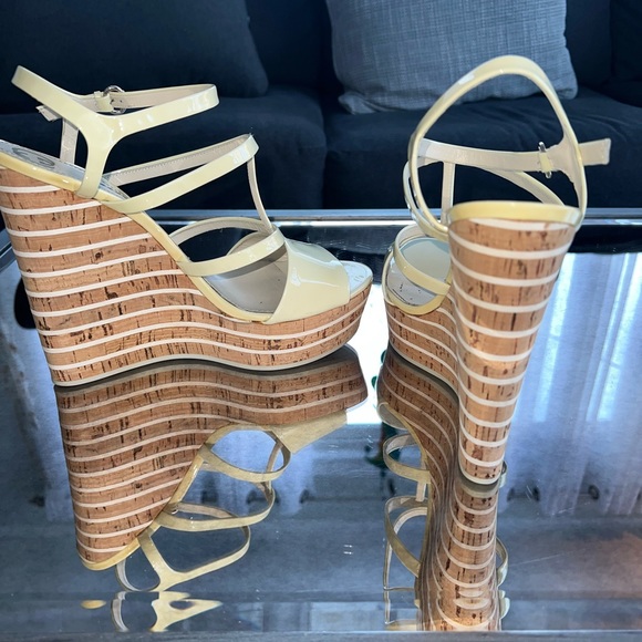 Gucci cork wedges, great condition sz 40 - Picture 3 of 3
